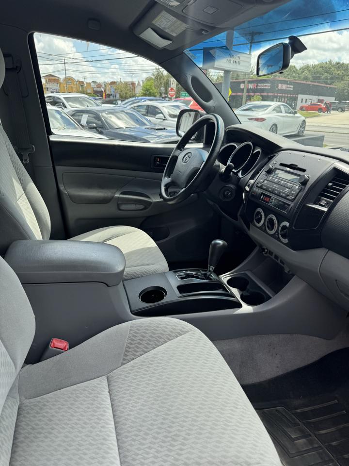 Toyota Tacoma V6 2011
