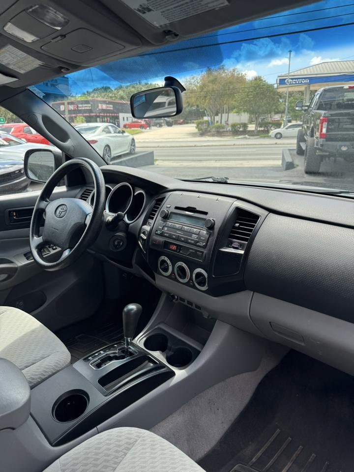 Toyota Tacoma V6 2011