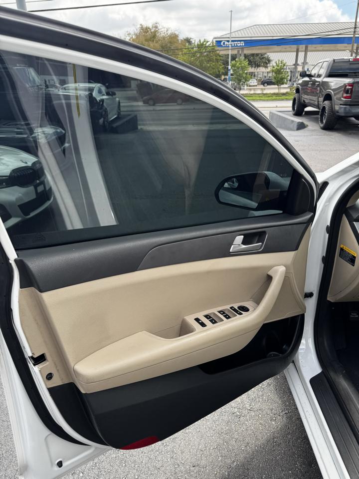 Hyundai Sonata SE 2015