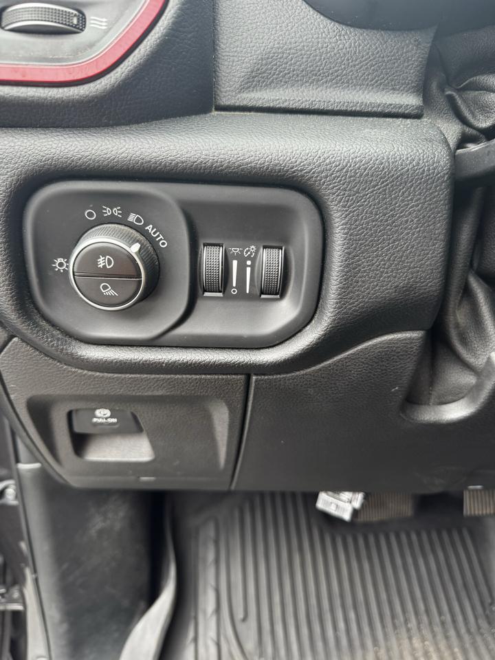 RAM 1500 Rebel Quad Cab 4WD 2019