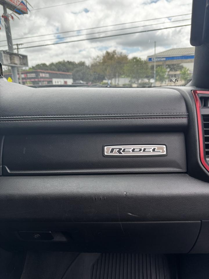 RAM 1500 Rebel Quad Cab 4WD 2019