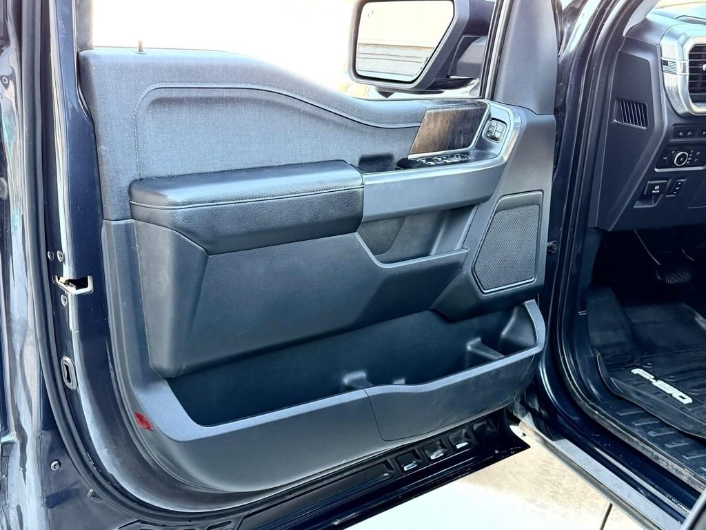 Ford F-150 4WD SuperCrew 145" Lariat 2022