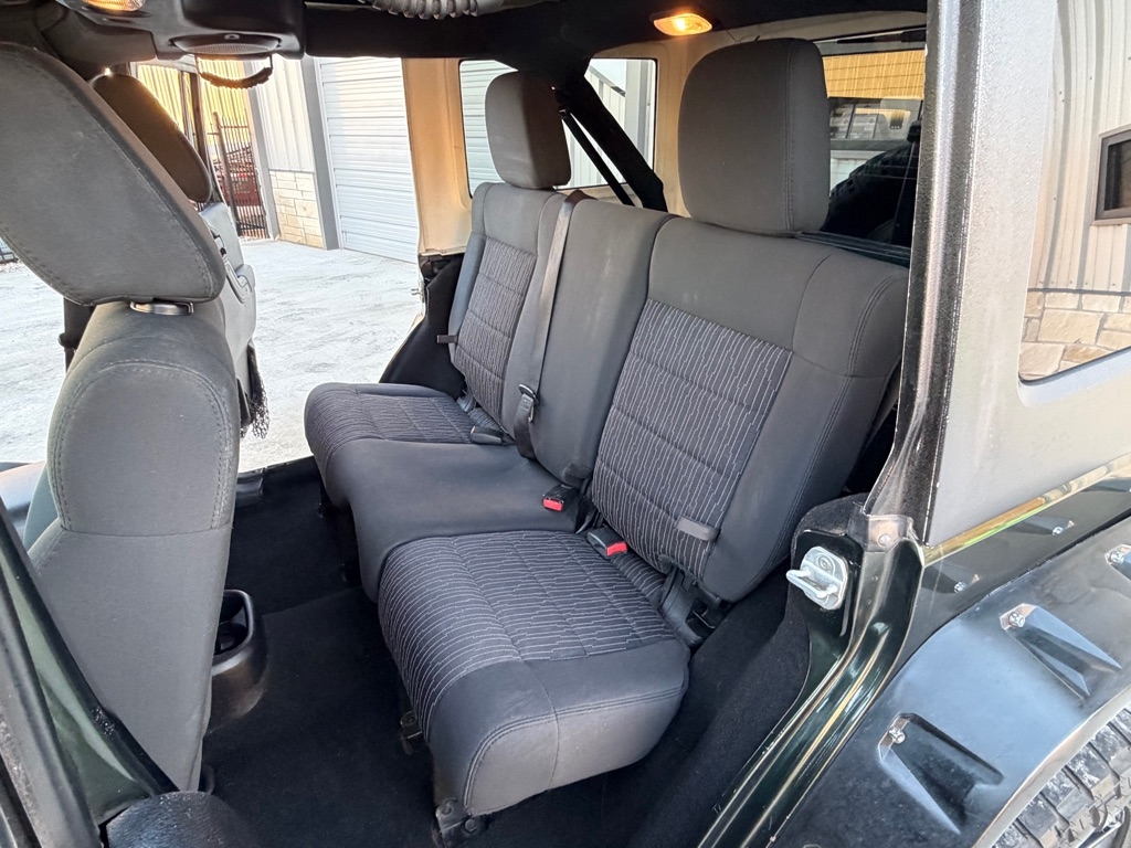 Jeep Wrangler Unlimited Sport 4WD 2011