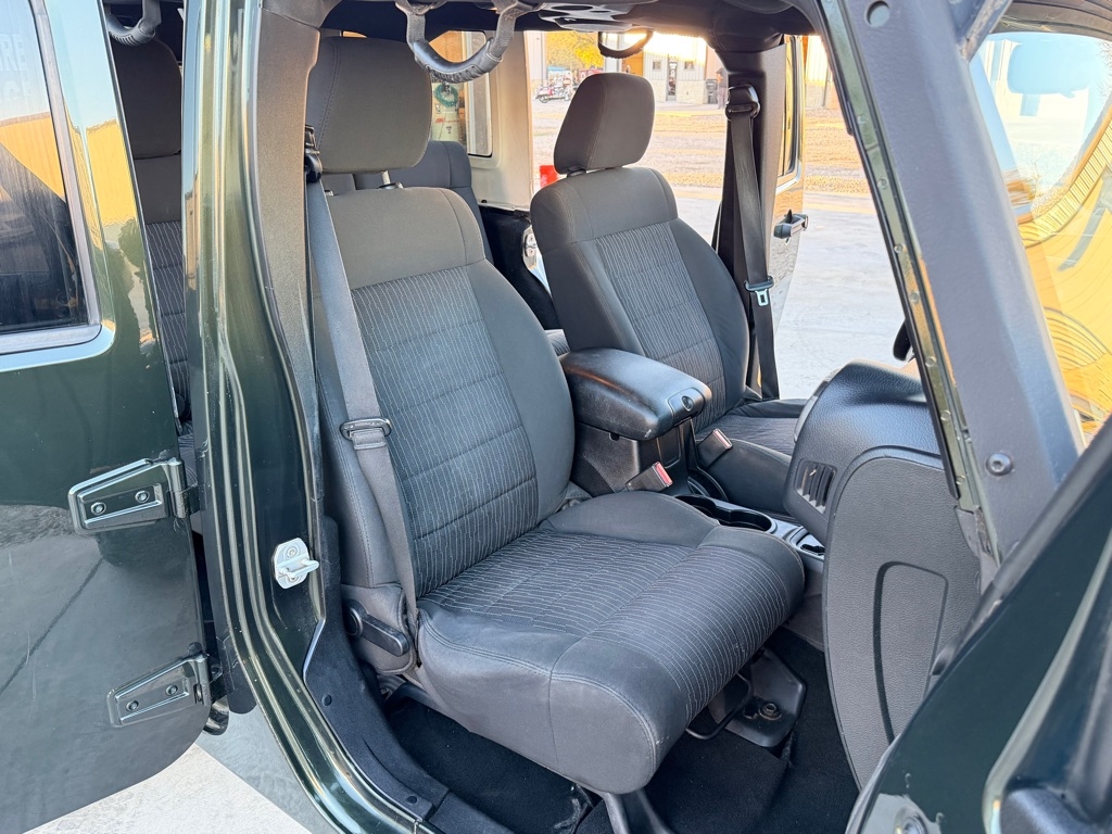 Jeep Wrangler Unlimited Sport 4WD 2011