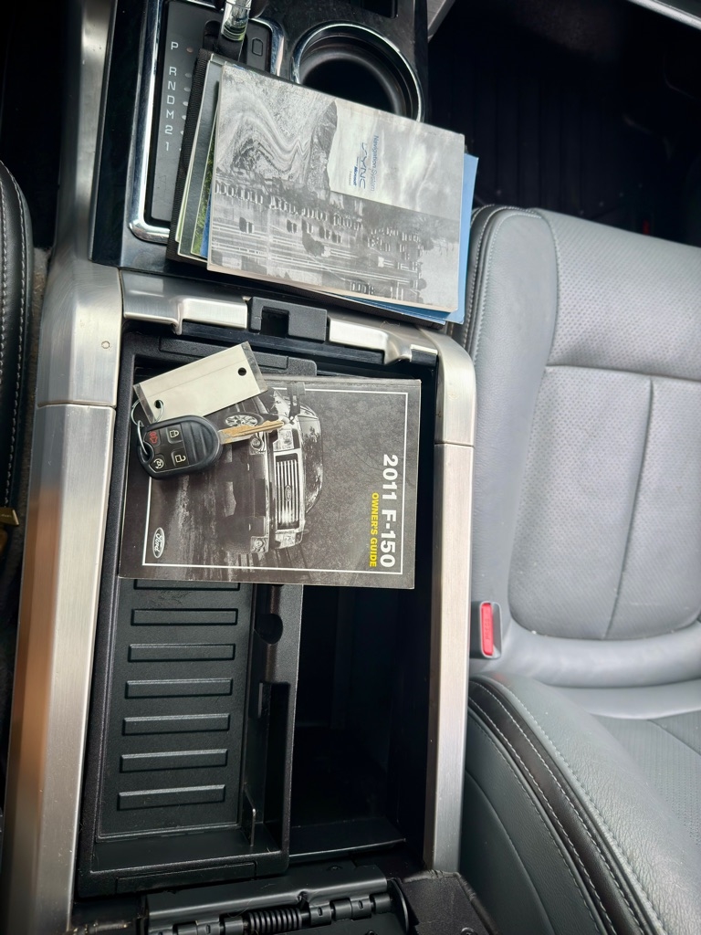 Ford F-150 XL SuperCrew 5.5-ft. Bed 2WD 2011