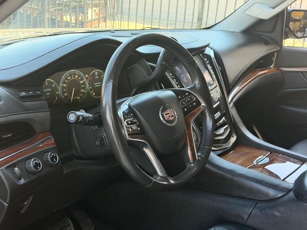 Cadillac Escalade ESV Premium 4WD 2015