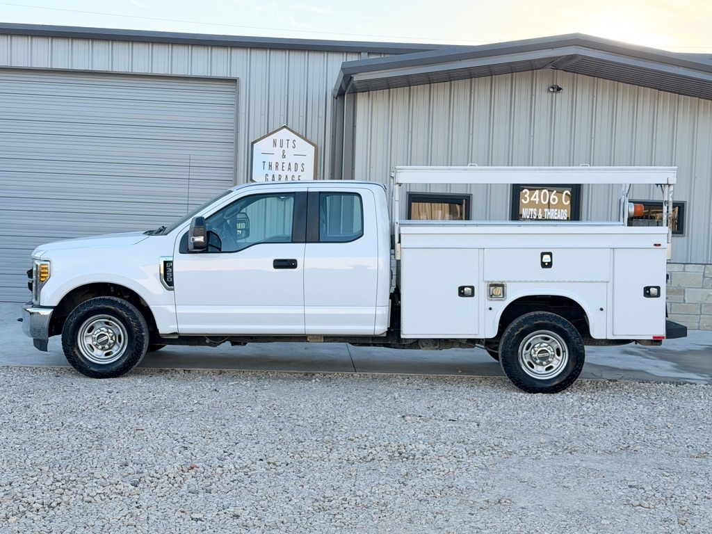 Ford F-350 SD XL SuperCab 2WD 2019