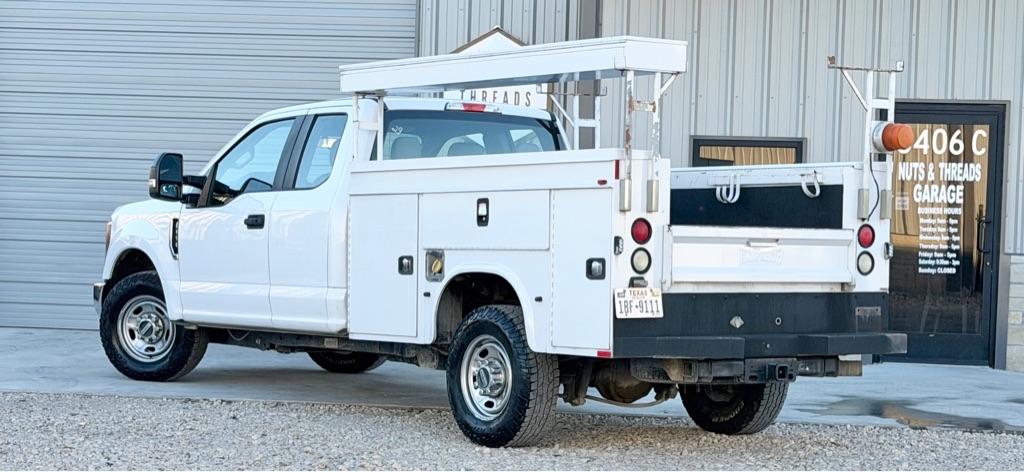 Ford F-350 SD XL SuperCab 2WD 2019