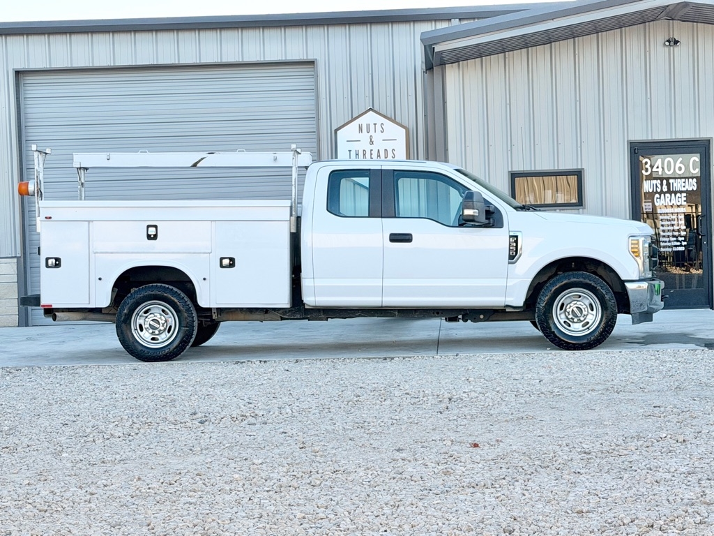 Ford F-350 SD XL SuperCab 2WD 2019