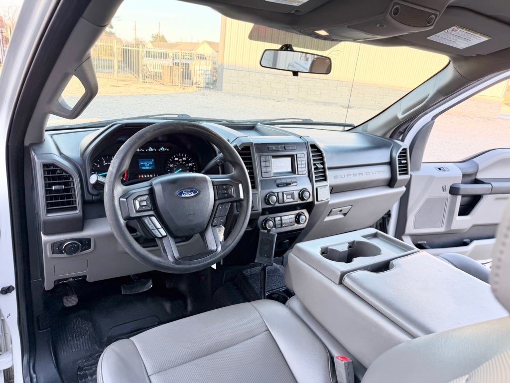 Ford F-350 SD XL SuperCab 2WD 2019