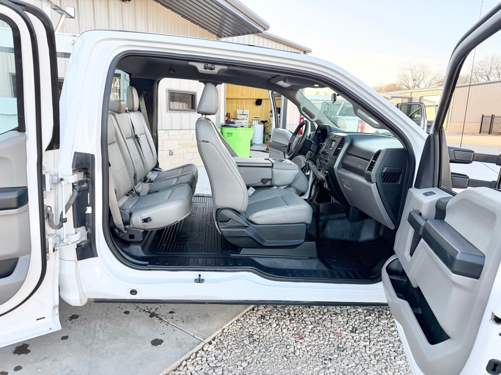 Ford F-350 SD XL SuperCab 2WD 2019