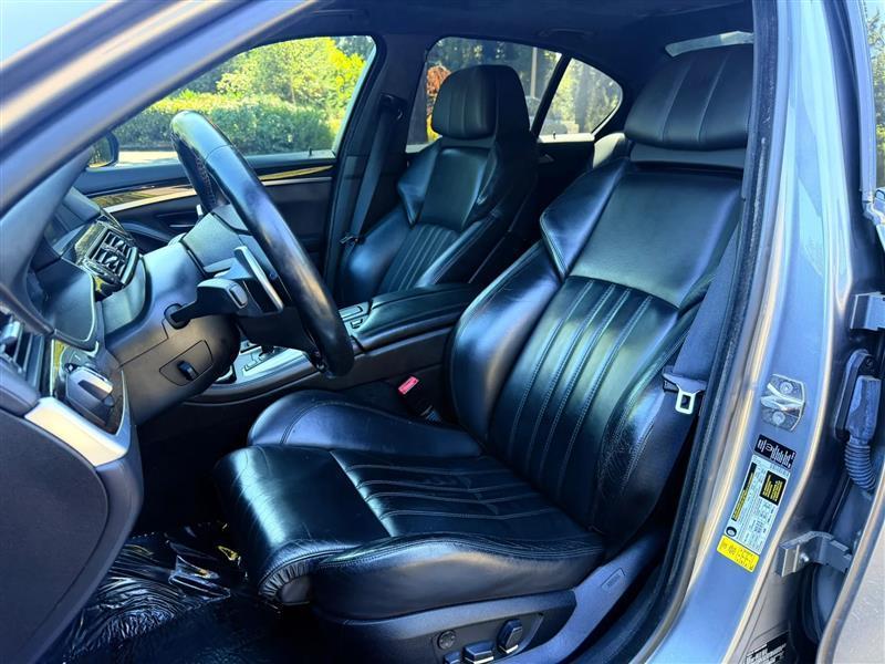 BMW M5 Sedan 2013