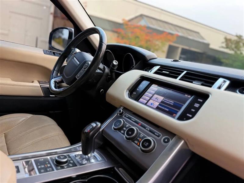 Land Rover Range Rover Sport 3.0L V6 Supercharged SE 2014 Land Rover Range Rover Sport 3.0L V6 Supercharged SE 2014