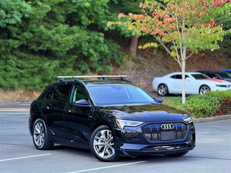 Audi E-Tron Premium Plus quattro 2021 Audi E-Tron Premium Plus quattro 2021