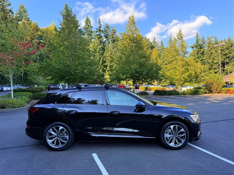 Audi E-Tron Premium Plus quattro 2021 Audi E-Tron Premium Plus quattro 2021