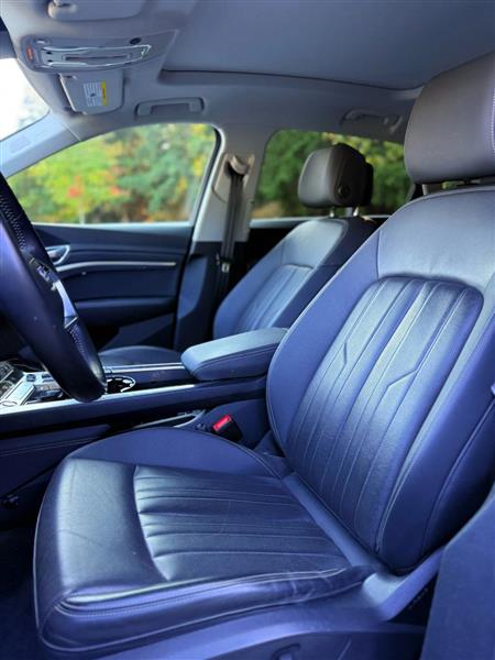 Audi E-Tron Premium Plus quattro 2021 Audi E-Tron Premium Plus quattro 2021