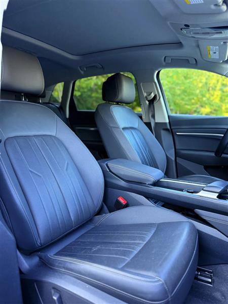 Audi E-Tron Premium Plus quattro 2021 Audi E-Tron Premium Plus quattro 2021