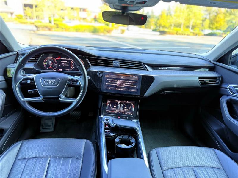 Audi E-Tron Premium Plus quattro 2021 Audi E-Tron Premium Plus quattro 2021