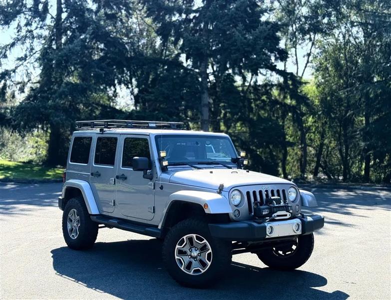 2014 Jeep Wrangler Unlimited Sahara 4WD