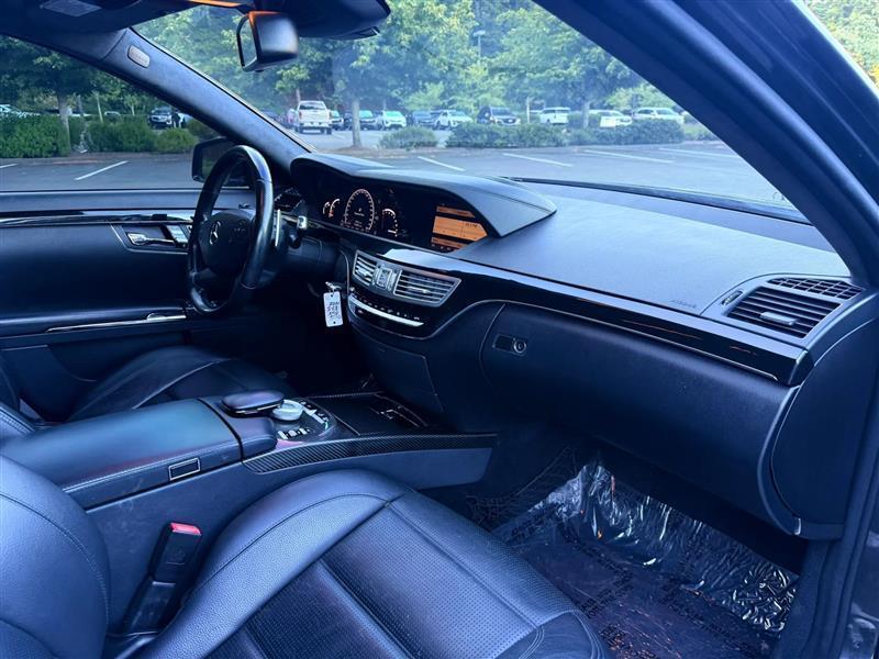 2010 Mercedes-Benz S-Class S63 AMG - Photo 9