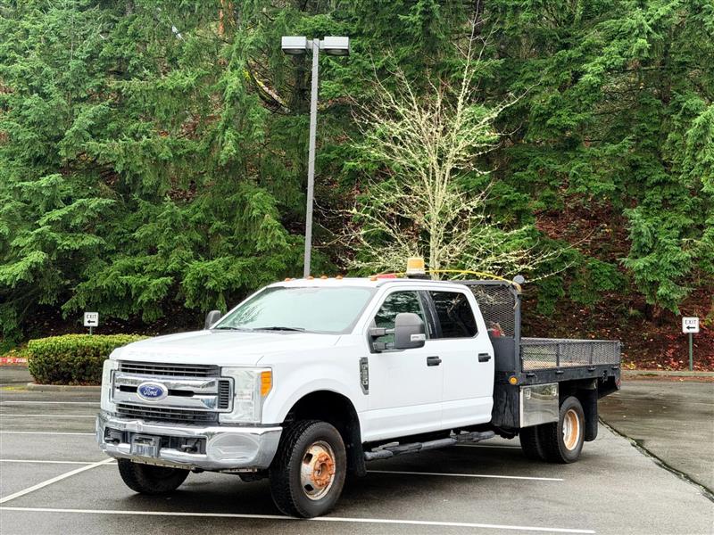Ford F-350 SD Lariat Crew Cab Long Bed DRW 4WD 2017