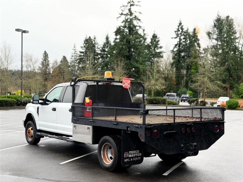 Ford F-350 SD Lariat Crew Cab Long Bed DRW 4WD 2017