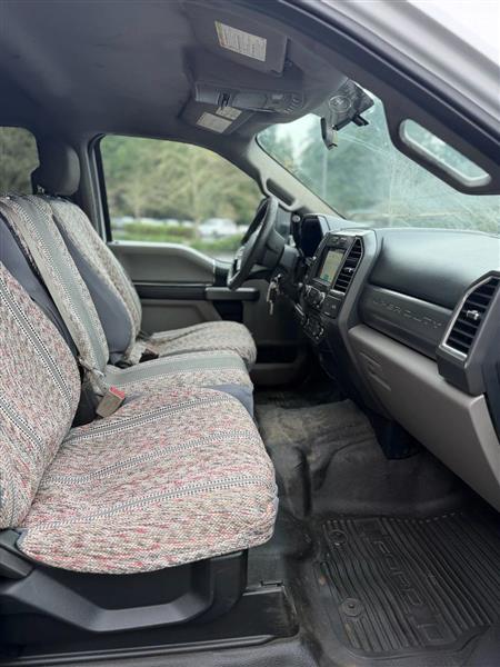 Ford F-350 SD Lariat Crew Cab Long Bed DRW 4WD 2017