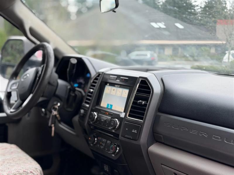 Ford F-350 SD Lariat Crew Cab Long Bed DRW 4WD 2017