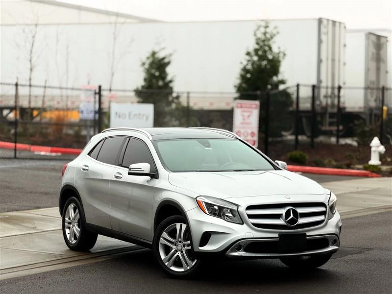 Mercedes-Benz GLA-Class GLA250 4MATIC 2017