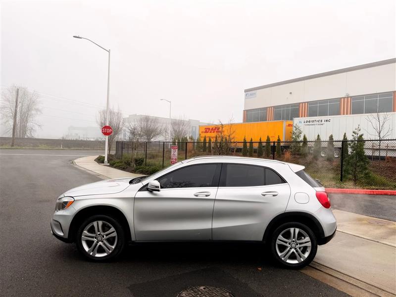 Mercedes-Benz GLA-Class GLA250 4MATIC 2017