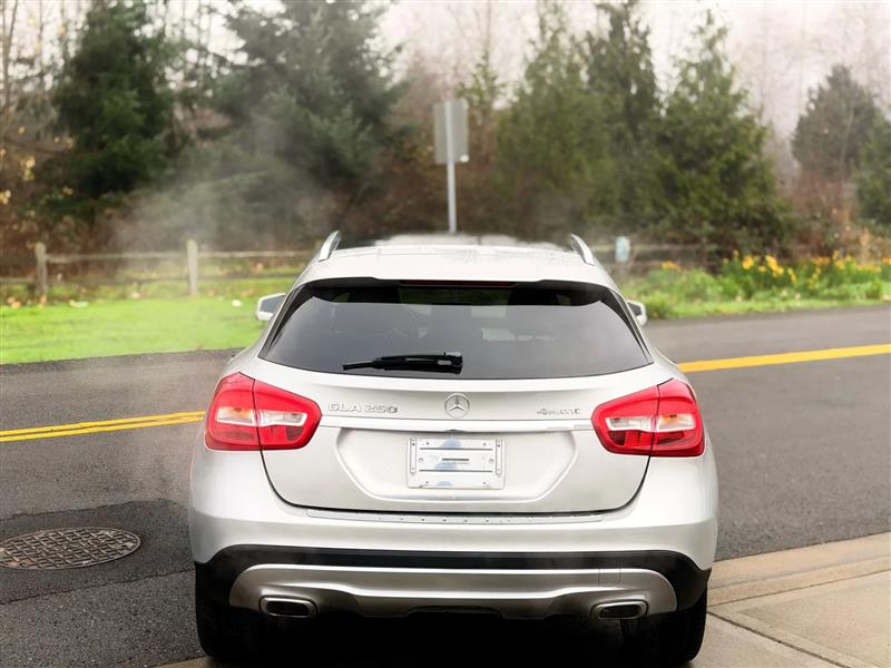 Mercedes-Benz GLA-Class GLA250 4MATIC 2017