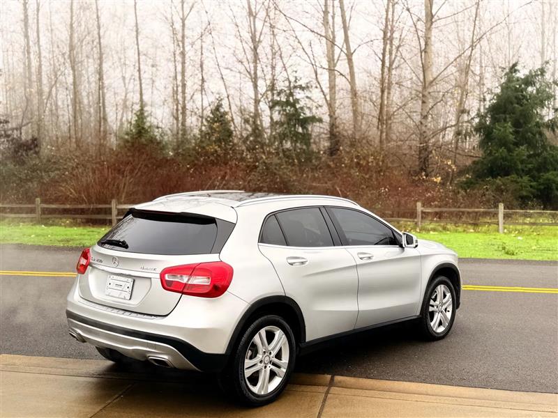 Mercedes-Benz GLA-Class GLA250 4MATIC 2017