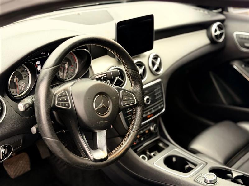 Mercedes-Benz GLA-Class GLA250 4MATIC 2017