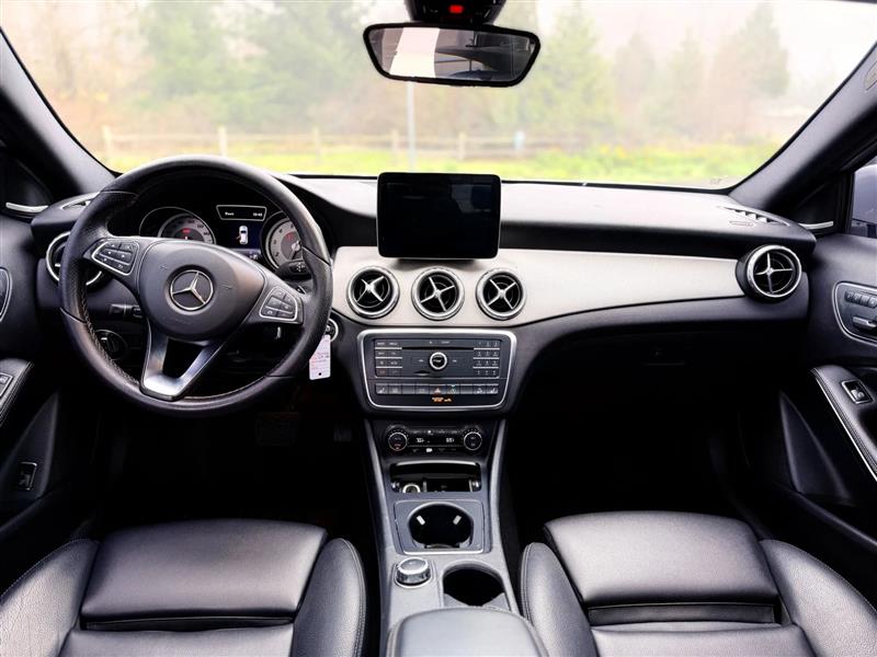 Mercedes-Benz GLA-Class GLA250 4MATIC 2017