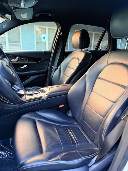 Mercedes-Benz GLC-Class GLC300 2017