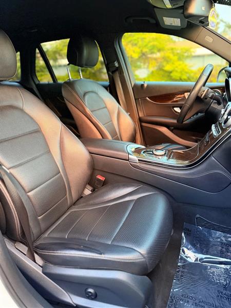 Mercedes-Benz GLC-Class GLC300 2017