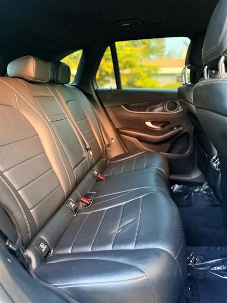 Mercedes-Benz GLC-Class GLC300 2017