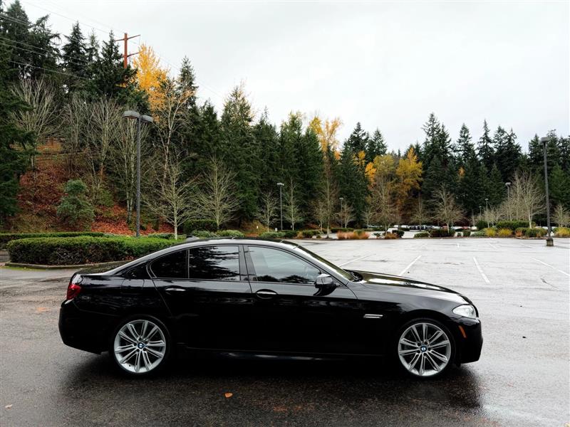 BMW 5-Series 528i 2016