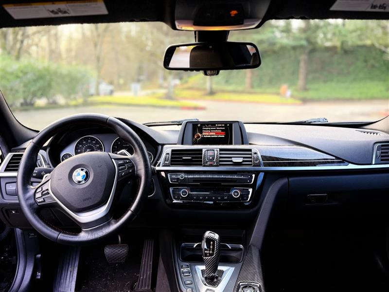 BMW 3-Series 330e 2016