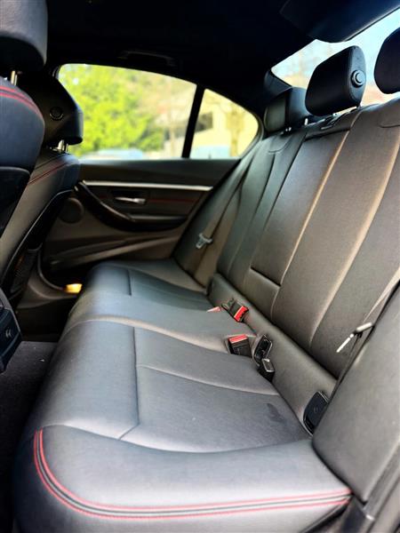 BMW 3-Series 330e 2016