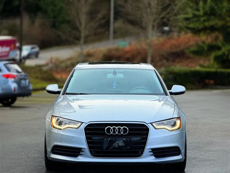 Audi A6 2.0T Premium Sedan FrontTrak Multitronic 2013