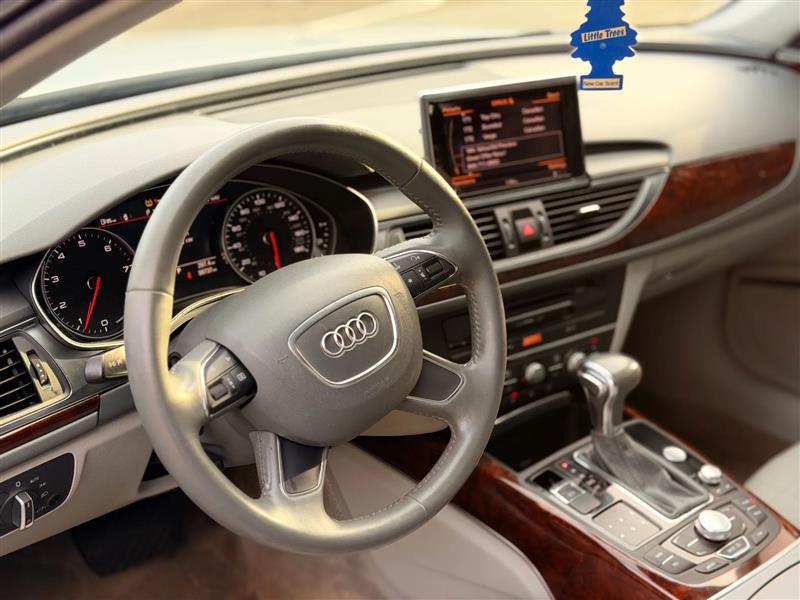 Audi A6 2.0T Premium Sedan FrontTrak Multitronic 2013