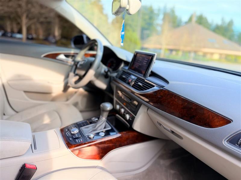 Audi A6 2.0T Premium Sedan FrontTrak Multitronic 2013