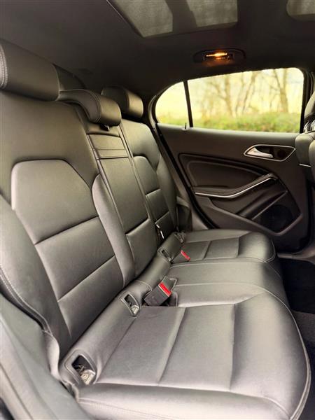 Mercedes-Benz GLA-Class GLA250 4MATIC 2017