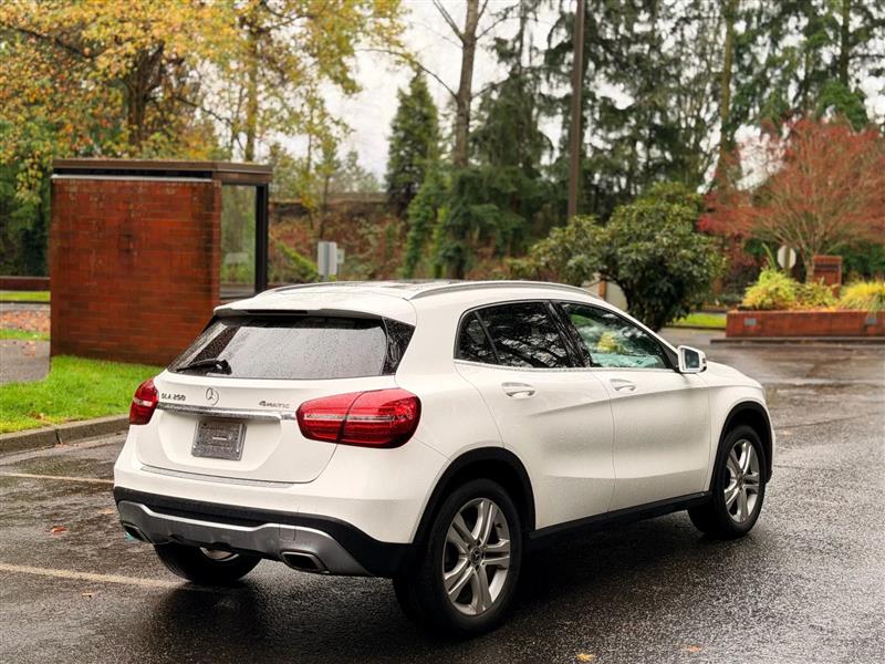 Mercedes-Benz GLA-Class GLA250 4MATIC 2018