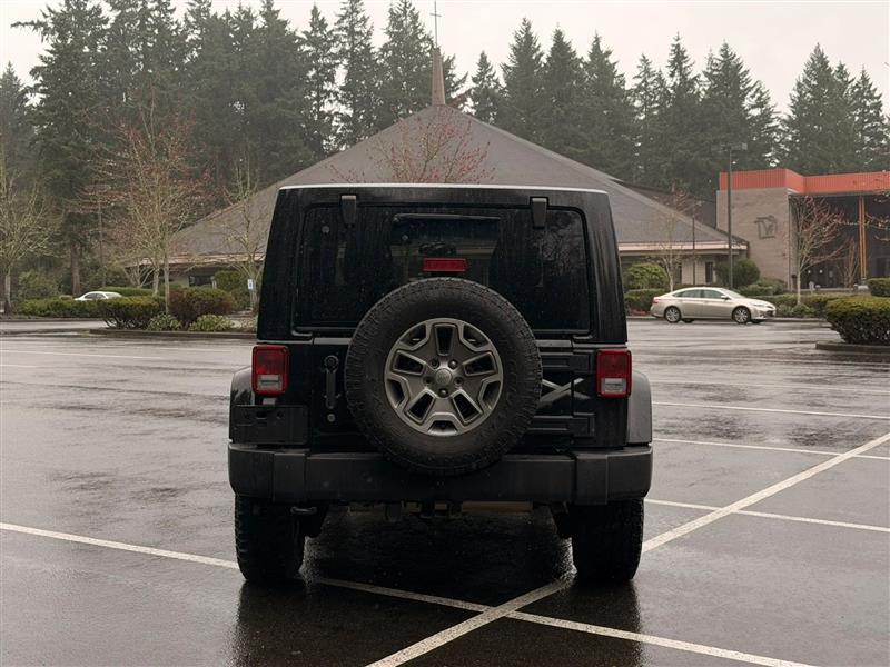 Jeep Wrangler Unlimited Sahara 4WD 2015