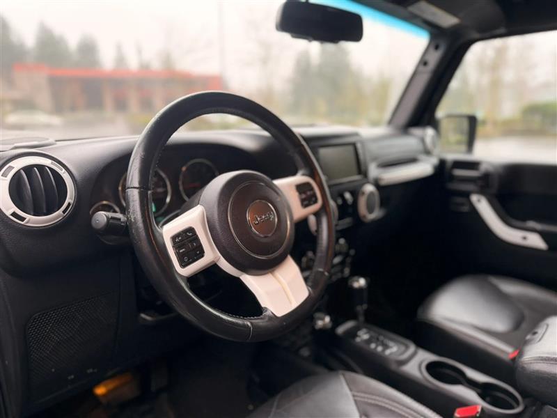 Jeep Wrangler Unlimited Sahara 4WD 2015