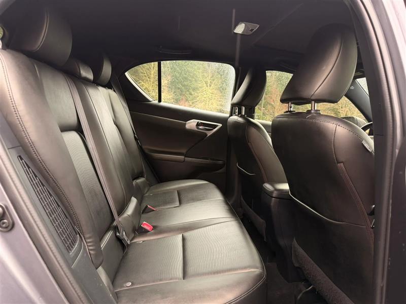 Lexus CT 200h Base 2013