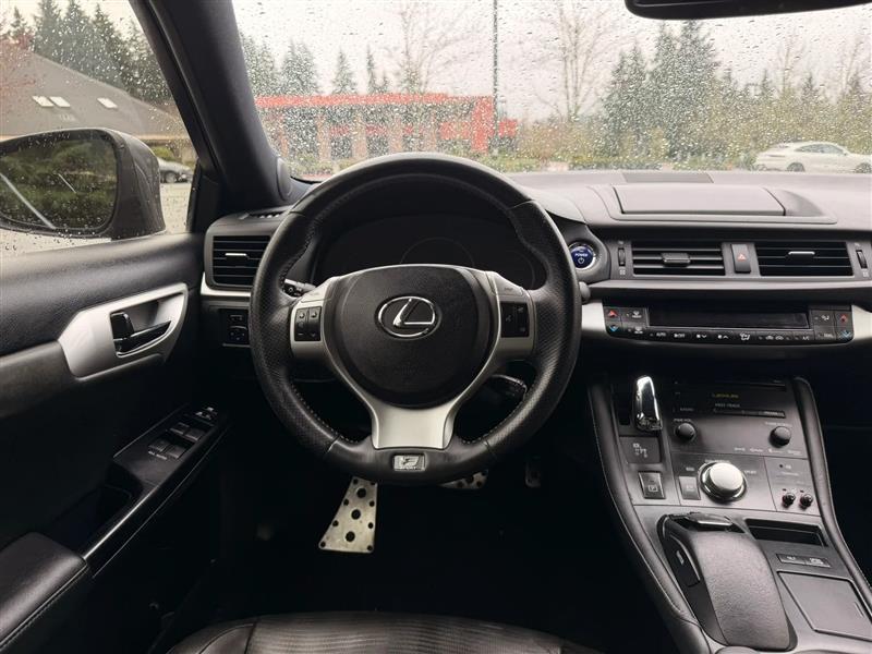 Lexus CT 200h Base 2013