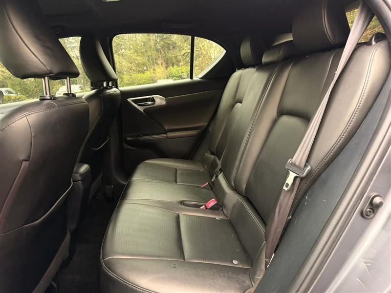 Lexus CT 200h Base 2013